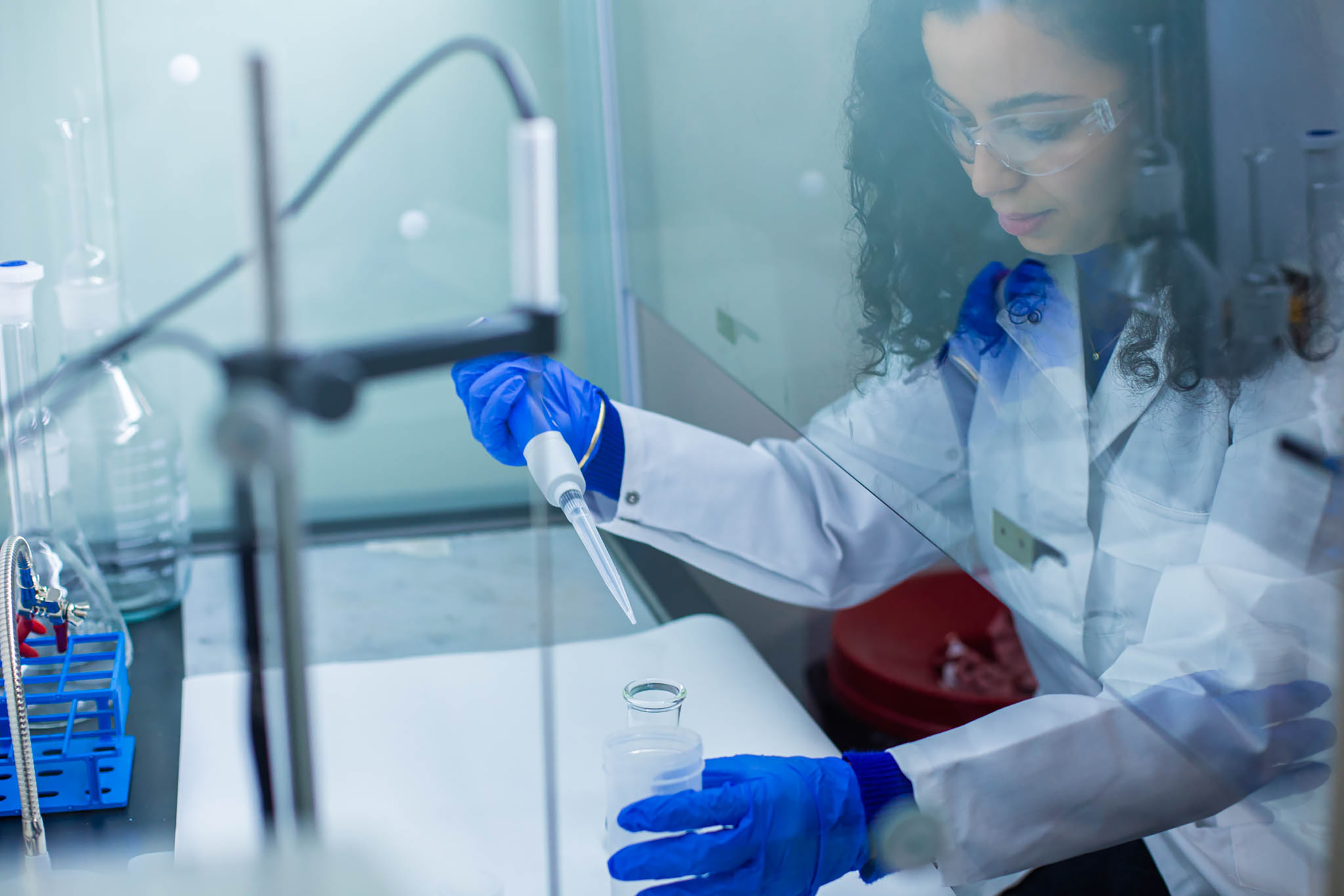 Laboration de recherche innovation ciment bas carbone ecocem